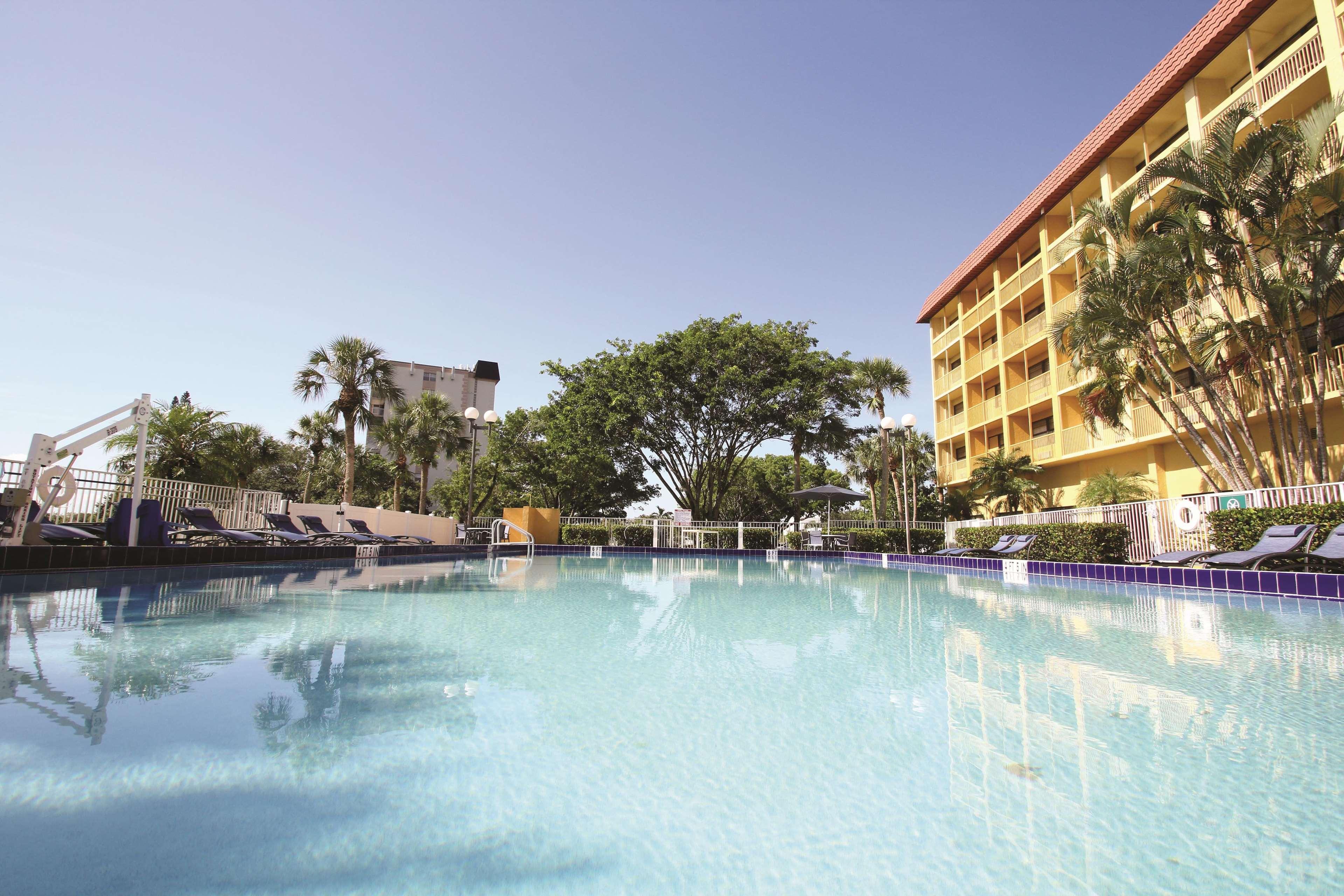 La Quinta By Wyndham Coral Springs University Dr Exterior foto